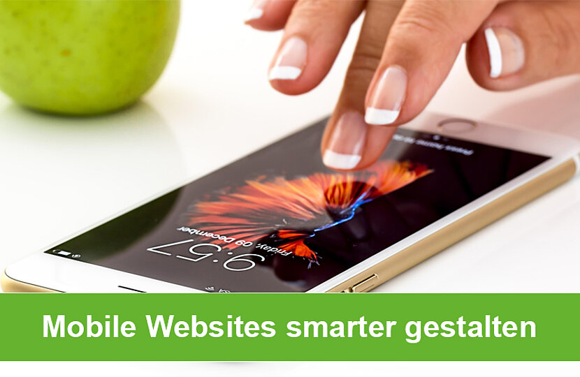 Dieses Bild zeigt ein weißes Apple iPhone mit einer Hand, die den Bildschirm berührt.