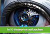 Ein mechanisches Auge von einem Roboter in Nahaufnahme