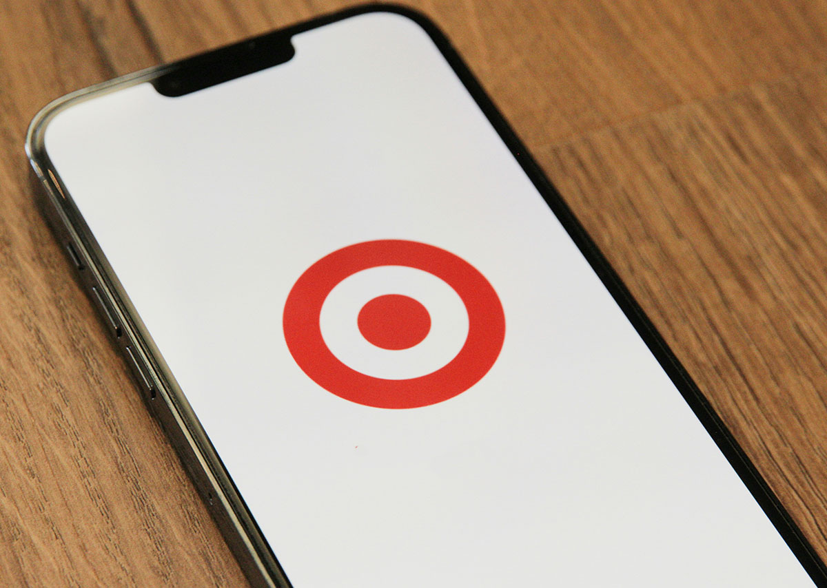 Ein Handy mit dem Ziellogo